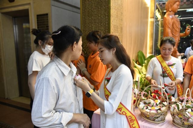 Đại Lễ Vu Lan Báo Hiếu – Cúng Dường Pháp Y – Lễ Húy Kỵ Chùa Giác Ngộ (C288)