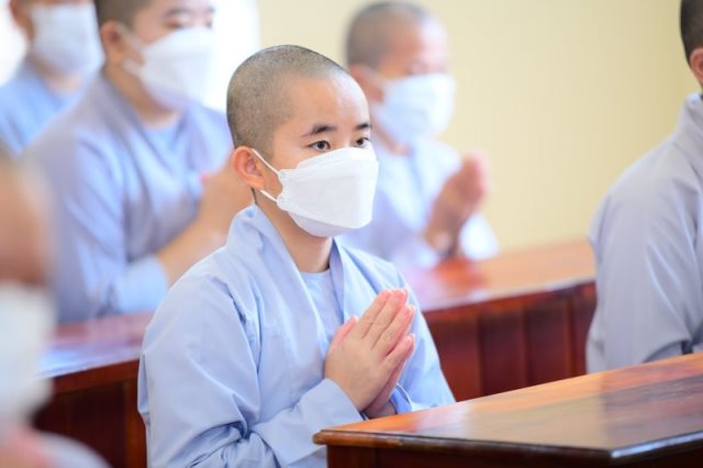 Cúng Dường Thẻ Bảo Hiểm Y Tế Cho Quý Tăng Ni (C282)