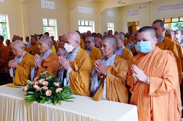 Cúng Dường Trường Hạ Các Tỉnh Miền Đông Nam Bộ (C286)