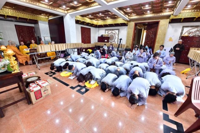 Cúng Dường Trường Hạ Các Tỉnh Miền Đông Nam Bộ (C286)