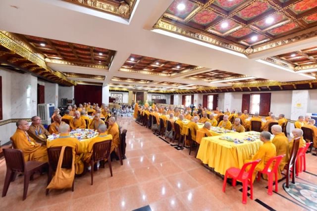 Cúng Dường Trường Hạ Các Tỉnh Miền Đông Nam Bộ (C286)