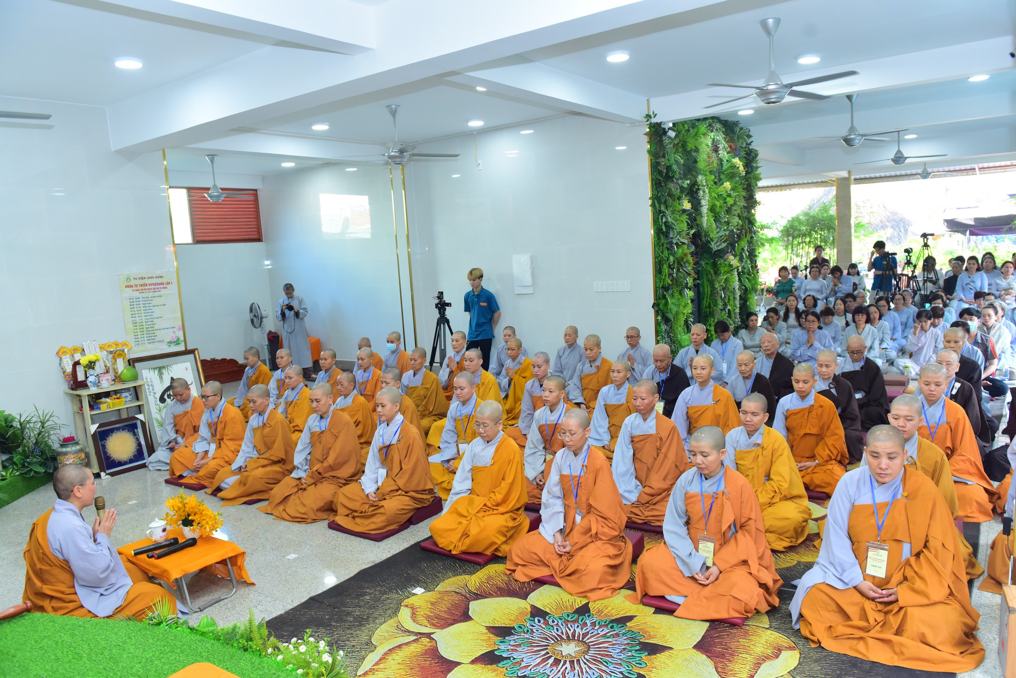 Pháp thoại &quot;Lợi ích của người biết tu tập&quot;