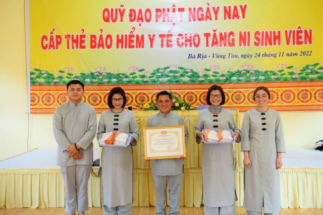Cúng Dường Thẻ Bảo Hiểm Y Tế Cho Quý Tăng Ni (C282)