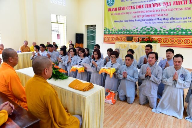 Cúng Dường Trường Hạ Các Tỉnh Miền Đông Nam Bộ (C286)