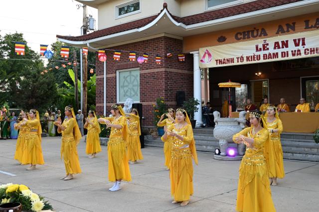 Chùa An Lạc, Indiana, Hoa Kỳ long trọng tổ chức Đại lễ An vị Thánh Tổ Kiều Đàm Di và chư Thánh Ni vào lúc 18h ngày 09/9/2023