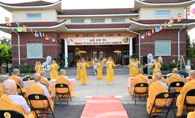 Chùa An Lạc, Indiana, Hoa Kỳ long trọng tổ chức Đại lễ An vị Thánh Tổ Kiều Đàm Di và chư Thánh Ni vào lúc 18h ngày 09/9/2023