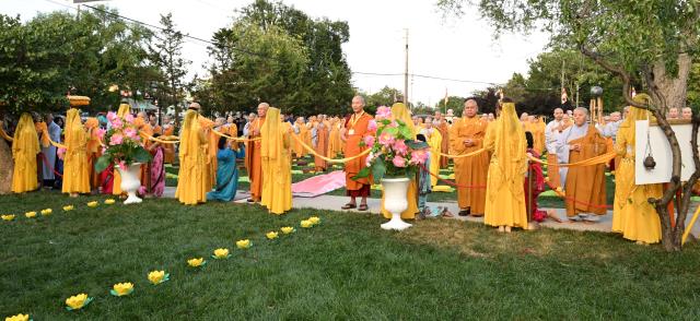 Chùa An Lạc, Indiana, Hoa Kỳ long trọng tổ chức Đại lễ An vị Thánh Tổ Kiều Đàm Di và chư Thánh Ni vào lúc 18h ngày 09/9/2023