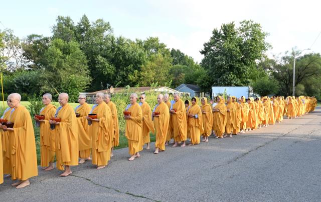 Chùa An Lạc, Indiana, Hoa Kỳ long trọng tổ chức Đại lễ An vị Thánh Tổ Kiều Đàm Di và chư Thánh Ni vào lúc 18h ngày 09/9/2023
