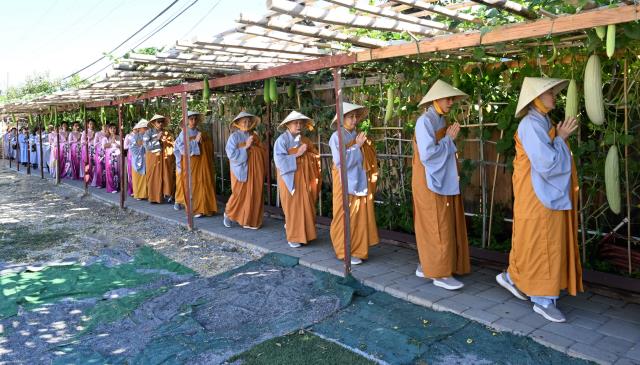 Trang nghiêm Tịnh nghiệp Đạo tràng - An cư kiết hạ chư Tôn đức Tăng, Ni miền Bắc California tại Tu viện Huyền Không, San Jose, Hoa Kỳ