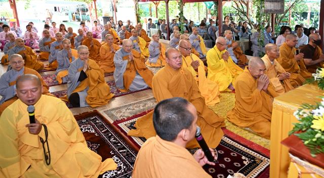Trang nghiêm Tịnh nghiệp Đạo tràng - An cư kiết hạ chư Tôn đức Tăng, Ni miền Bắc California tại Tu viện Huyền Không, San Jose, Hoa Kỳ