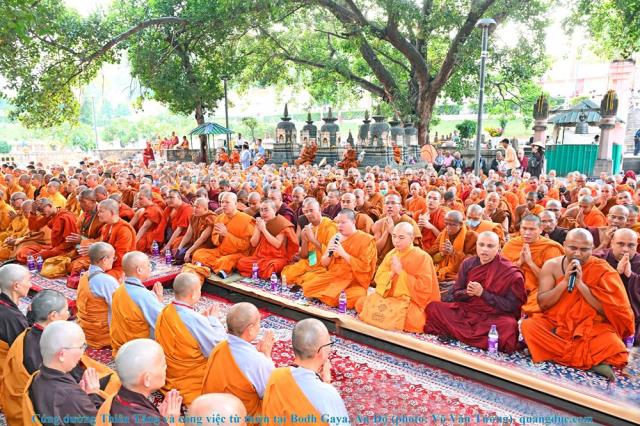 Hành hương chiêm bái Phật tích Ấn Độ và Nepal 2023 - Cúng dường Thiên Tăng và công việc từ thiện tại Bodh Gaya, Ấn Độ