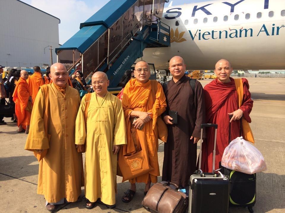 Nhà Nghiên Cứu Tâm Hằng Nguyễn Đắc Xuân với Tỳ Kheo Thích Pháp Bảo ngày chu du trên đất phương Nam