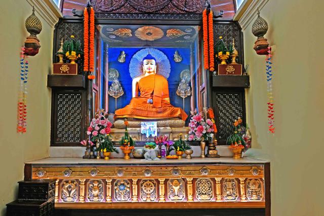 Hành Hương Chiêm Bái Phật Tích Ấn Độ Và Nepal 2023 - Cúng Dường Thiên Tăng Và Công Việc Từ Thiện Tại Bodh Gaya, Ấn Độ