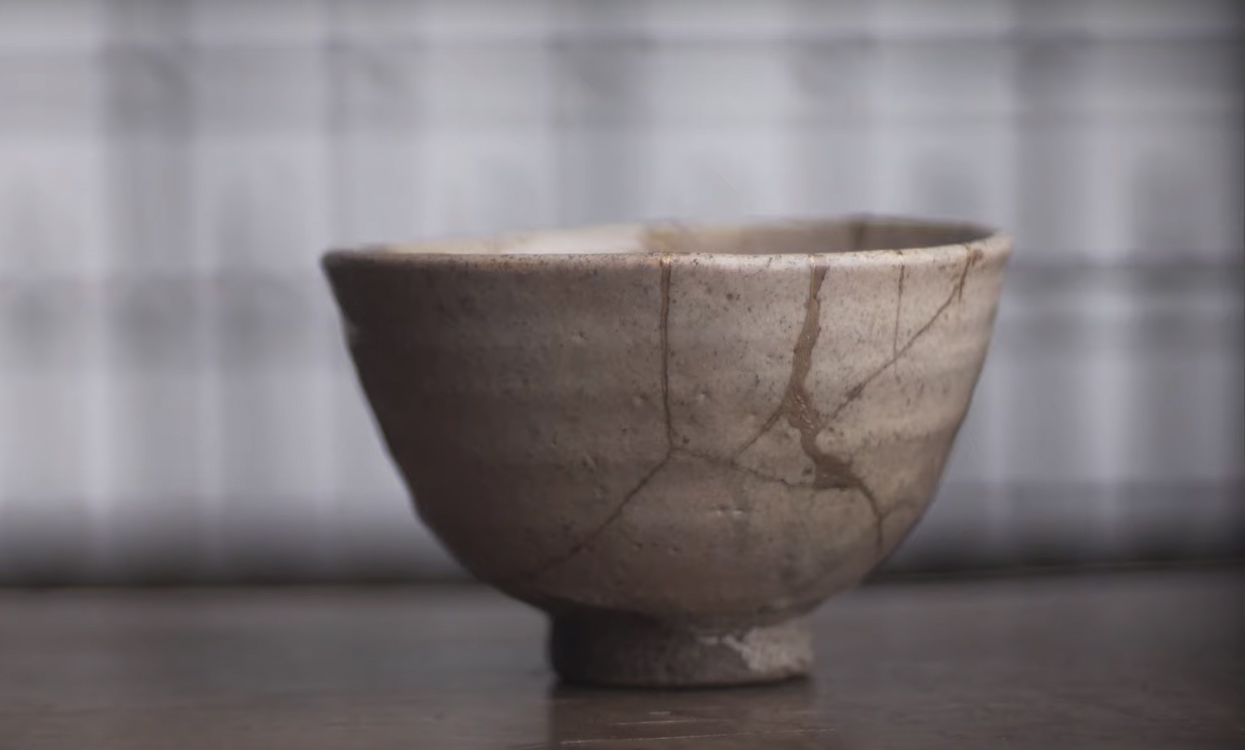 Mỹ học của hư vỡ: Kintsugi, lấy vàng nối gốm
