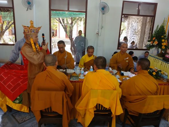 Giỗ Tổ khai sơn và đặt đá trùng tu chùa Viên Ngộ