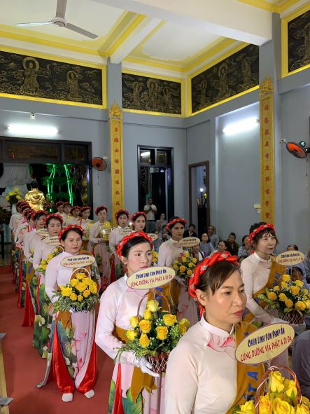 Lễ vía Phật Di Đà tại chùa Linh Sơn Pháp Ấn