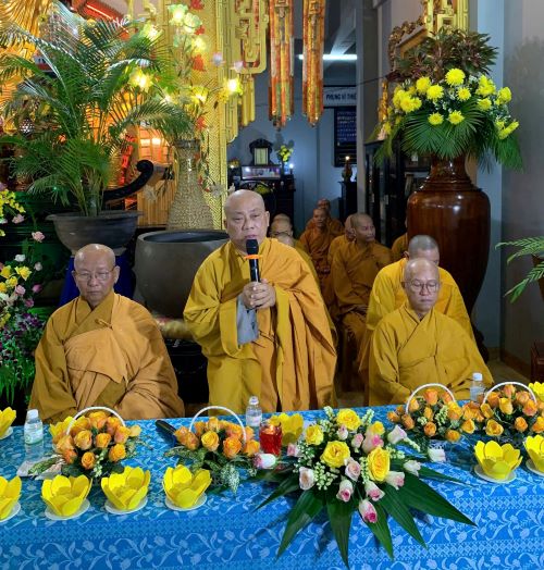 Lễ vía Phật Di Đà tại chùa Linh Sơn Pháp Ấn
