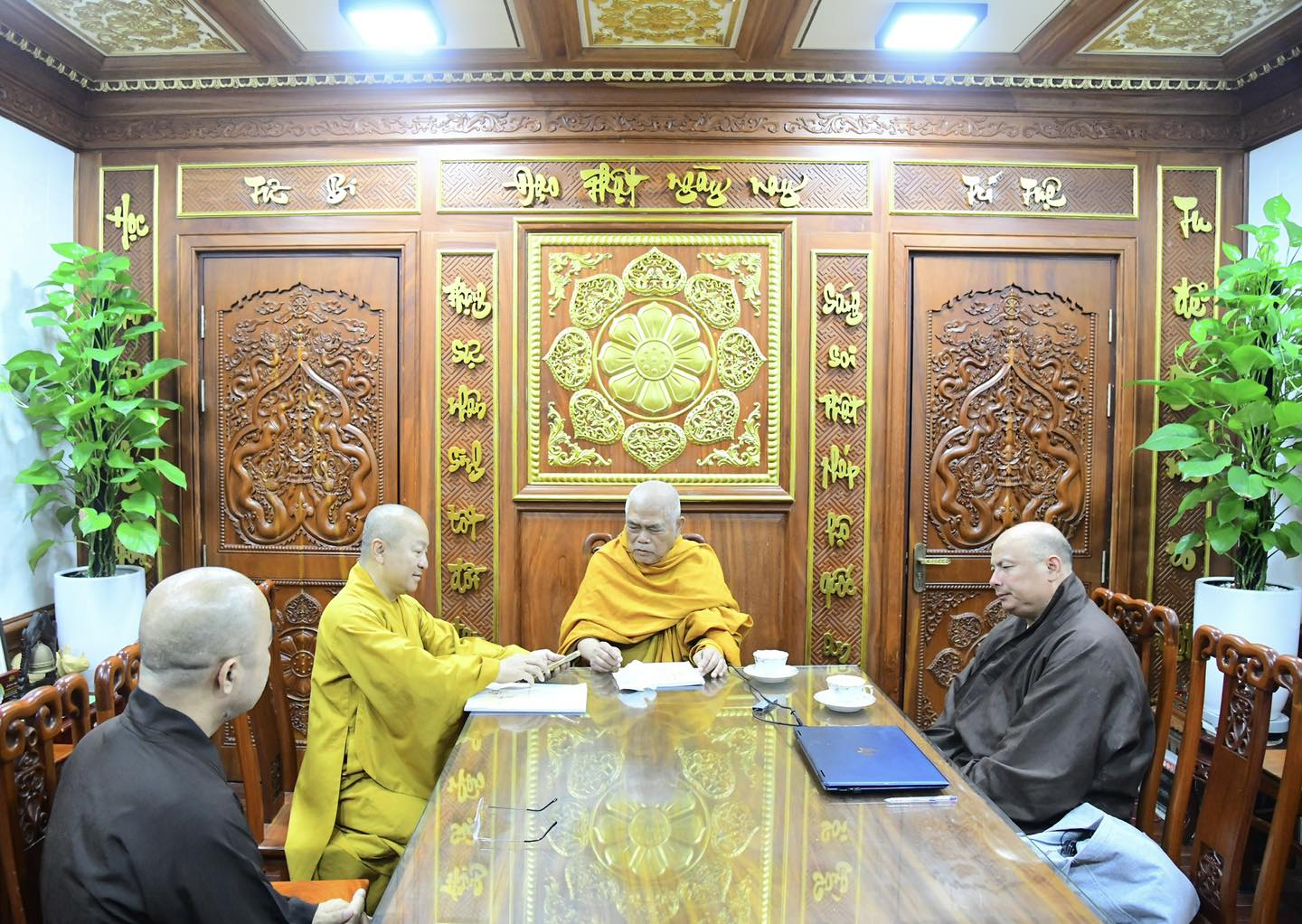 Nghiên Tầm Nghĩa Lý - Bừng Tỉnh Cơn Mê
