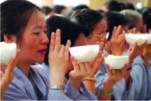 Người ăn cơm Phật
