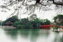 Người Nguyễn Đức viết về Hà Nội (Ngàn năm bái tạ đất Thăng Long)