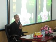 Đại đức Thích Thái Tâm thuyết giảng tại Công ty Chứng khoán quốc tế Hoàng gia-IRS (Nguồn: IRS)