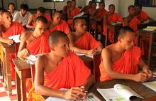 Truyền thống giáo dục Phật giáo Nam tông Khmer với môi trường sinh thái và bản sắc văn hóa dân tộc, những kiến nghị cần thiết
