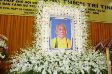 Vạn Đức truyền lưu
