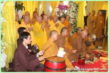 Chùm ảnh: Các phái đoàn viếng Giác linh ĐLHT. Thích Trí Tịnh buổi sáng ngày 01-04-2014