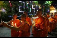 Thái Lan gần 20 triệu Phật tử cầu nguyện tân niên 2016