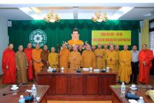 Chùa Đại Lộc - Ấn Độ cúng dường tôn tượng Phật Bổn Sư đến Văn Phòng 2 Trung Ương