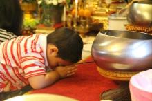Lễ dâng Đức Phật
