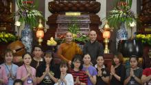 Sư Minh Niệm đến thăm Thầy Viện chủ Thích Trí Chơn