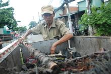 Quyết tâm giữ dòng kênh sạch đẹp