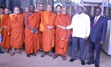 Phó Tổng thống Uganda tiếp đoàn Phật giáo Myanmar