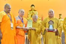 Nhập thế