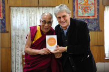Cư sĩ Robert Thurman: Người mang văn hóa Phật Giáo tới phương Tây