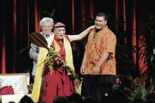 Tenzin Dorjee: Phật Pháp Vào Đời