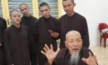 Lê Tùng Vân, giả sư quy y, cạo đầu cho các đồ đệ Bồng lai