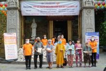 Những Bao Gạo Nghĩa Tình: Ấm Áp Tình Người Trong Mùa Dịch