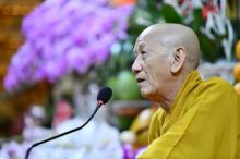 HT. Thích Tâm Trí chia sẻ pháp thoại trong khóa tu Xuất gia gieo duyên