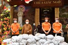 Chùa Giác Ngộ - Quỹ ĐPNN: 05 Tấn Gạo Và 10 Tấn Khoai Tiếp Sức Người Khó Khăn Vượt Qua Đại Dịch Covid-19