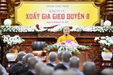 Bài giảng đầu tiên trong khóa tu Xuất Gia Gieo Duyên lần 8