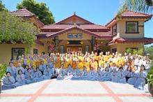 Trang Nghiêm Lễ An Cư Tập Trung Chư Tôn Đức Tăng, Ni Miền Bắc California Tại Chùa Phổ Từ, Hayward, Hoa Kỳ