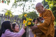Cao đẹp người tu